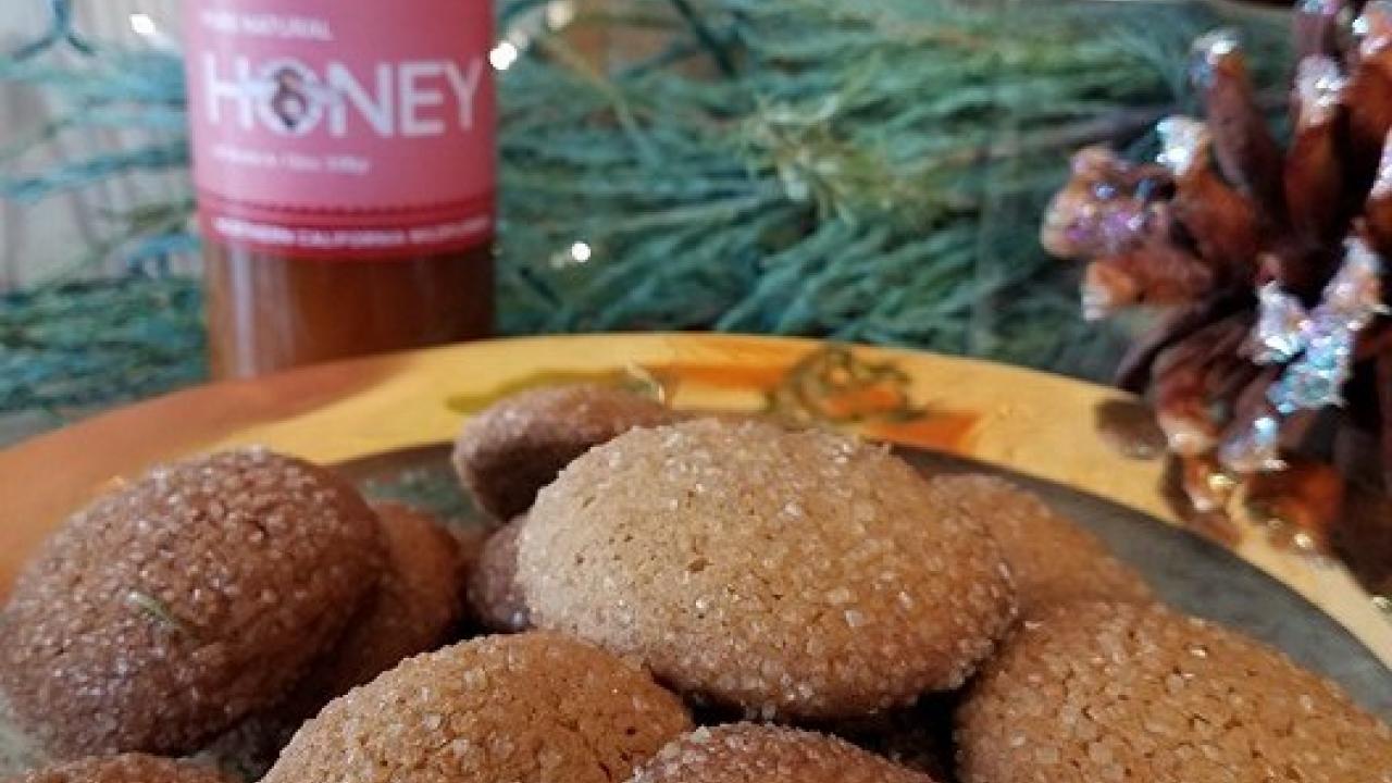 Honey Spice Cookies UC Davis Honey and Pollination Center